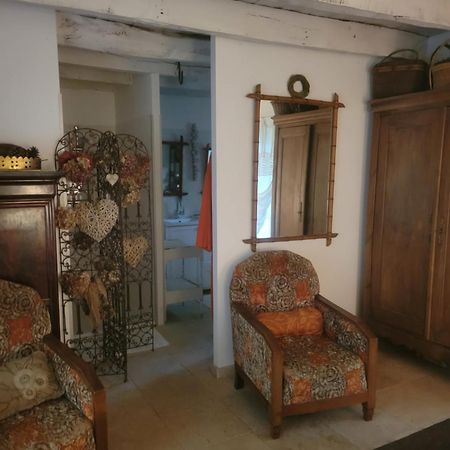 Chambre De Charme Les Quatre-Routes-du-Lot Ngoại thất bức ảnh